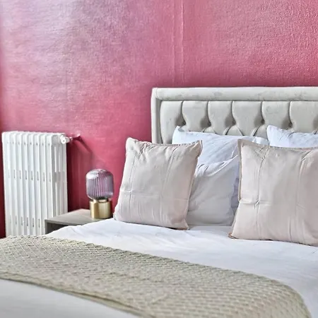Rose Moderne Proche De La Capitale Appartement